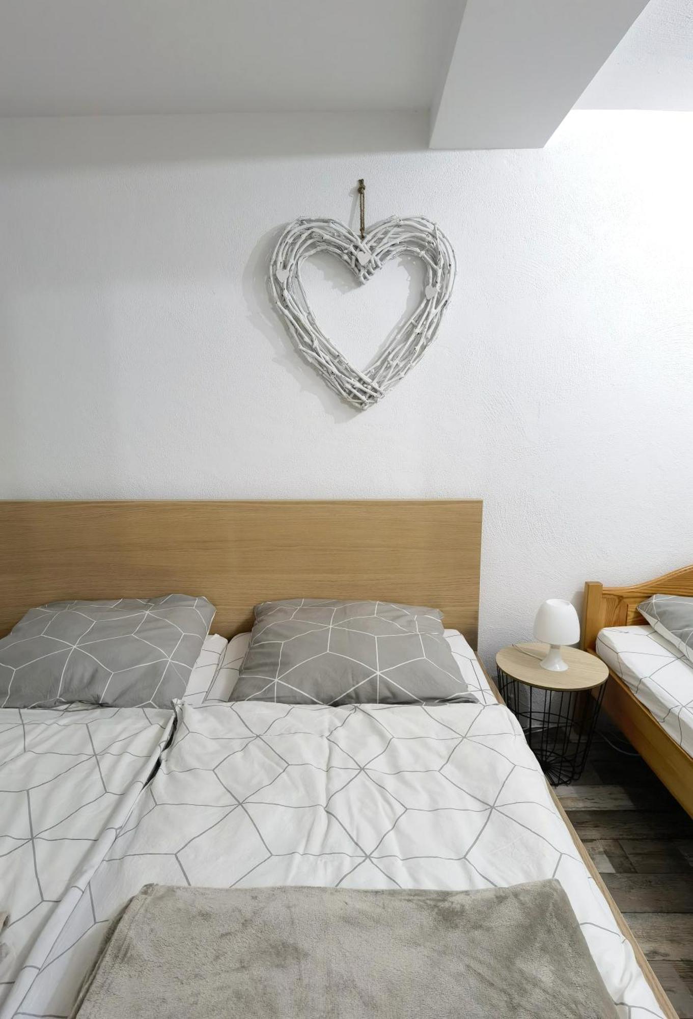 Ferienwohnung - Appartement "Painted Horse" Im Herzen Des Pfaelzer Waldes Reichenbach-Steegen Kültér fotó